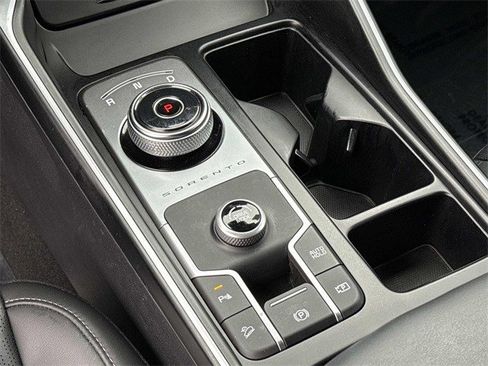 Used 2021 Kia Sorento EX image 23