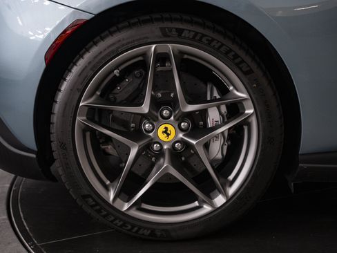Used 2025 Ferrari Roma Spider RWD image 15