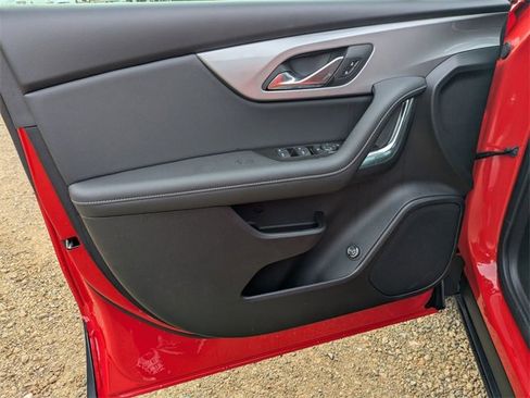 New 2026 Chevrolet Blazer LT w/ Convenience Package image 8