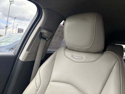 Used 2021 Cadillac XT4 Premium Luxury image 25