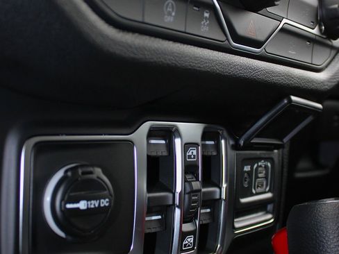 New 2026 Jeep Wrangler Unlimited Sport image 25