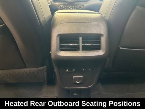 Used 2024 GMC Terrain Denali w/ Denali Premium Package AWD/4WD image 27