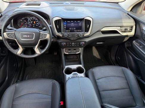 Used 2024 GMC Terrain Denali w/ Denali Premium Package image 25