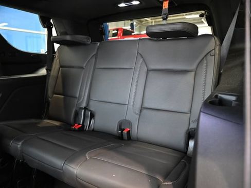 Used 2024 GMC Yukon Denali AWD/4WD image 12