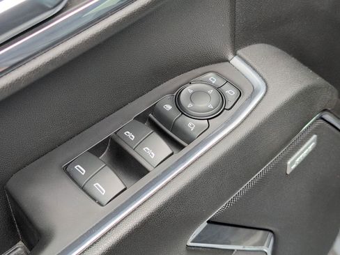 Used 2024 GMC Sierra 1500 SLT w/ SLT Premium Plus Package image 17