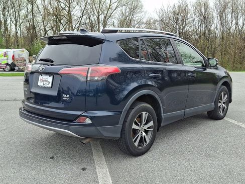 Used 2017 Toyota RAV4 XLE image 6
