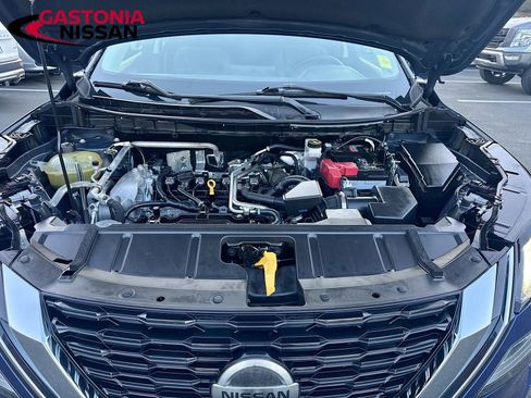 Used 2021 Nissan Rogue SV image 36