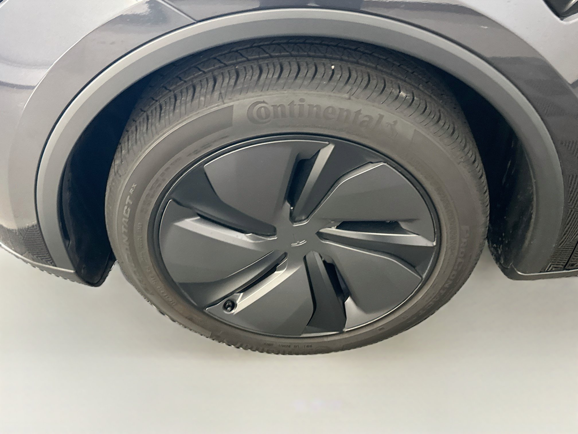 Used 2026 Tesla Model Y AWD image 11