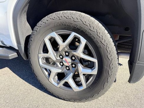 Used 2024 GMC Sierra 1500 SLT w/ SLT Premium Plus Package image 9