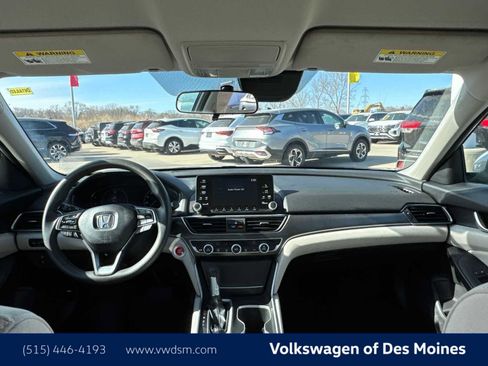 Used 2018 Honda Accord LX image 10