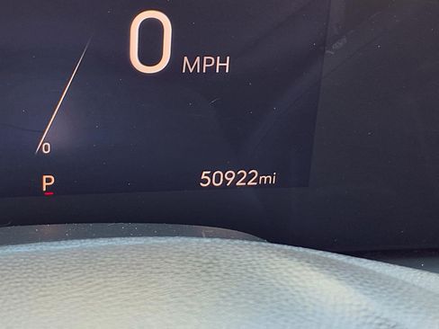 Used 2024 Buick Encore GX Sport Touring AWD/4WD image 16