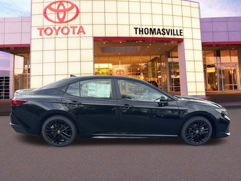 New 2025 Toyota Camry Hybrid image 4