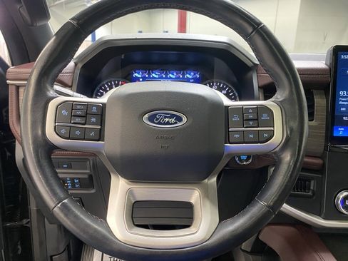 Used 2022 Ford Expedition Limited image 29