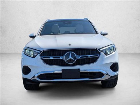 Used 2026 Mercedes-Benz GLC 300 4MATIC image 2