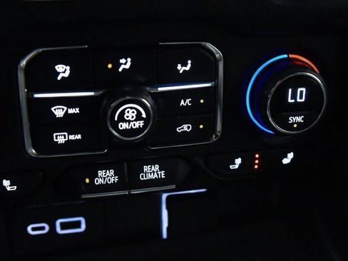 Used 2021 Chevrolet Tahoe Z71 AWD/4WD image 41