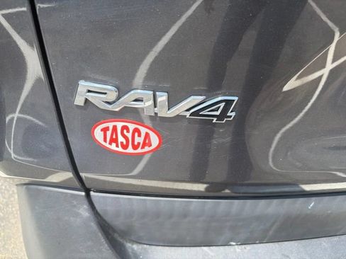 Used 2021 Toyota RAV4 LE AWD/4WD image 20