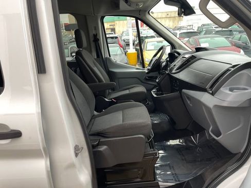 Used 2018 Ford Transit 350 XLT image 30