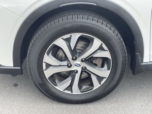 Certified 2021 Subaru Outback Touring XT image 11