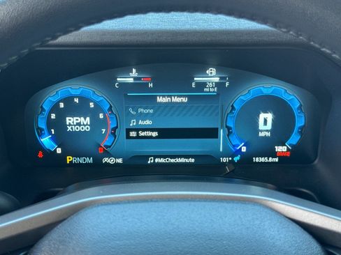 Used 2025 Ford Bronco Badlands image 29