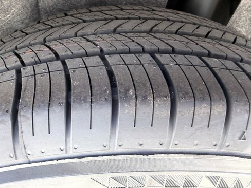 New 2026 Volkswagen Atlas SE image 30