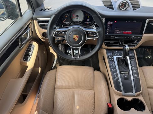 Certified 2021 Porsche Macan S AWD/4WD image 15