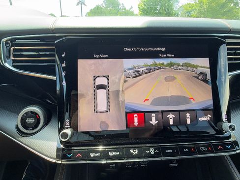 New 2026 Jeep Grand Wagoneer Summit AWD/4WD image 28