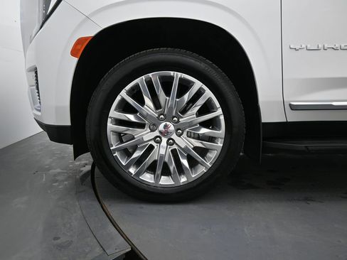 Certified 2023 GMC Yukon SLT image 8