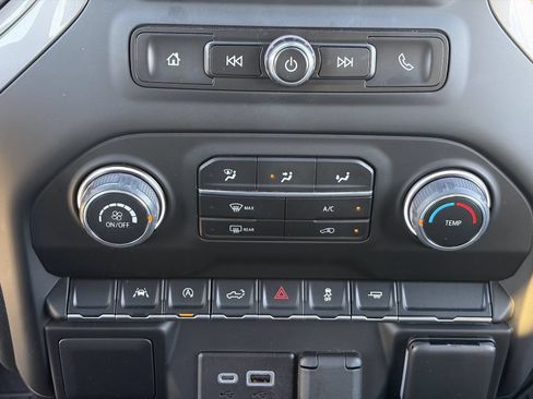 Certified 2022 Chevrolet Silverado 1500 Custom RWD image 29