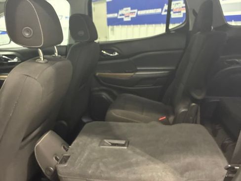 Used 2018 GMC Acadia SLE AWD/4WD image 30