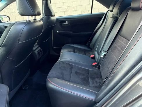 Used 2017 Toyota Camry XSE FWD image 9