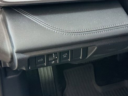 Certified 2024 Subaru Outback Limited AWD/4WD image 12