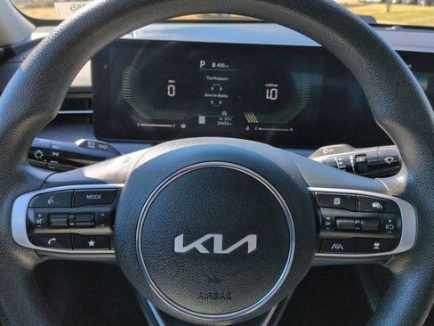 Used 2025 Kia K5 LXS image 26