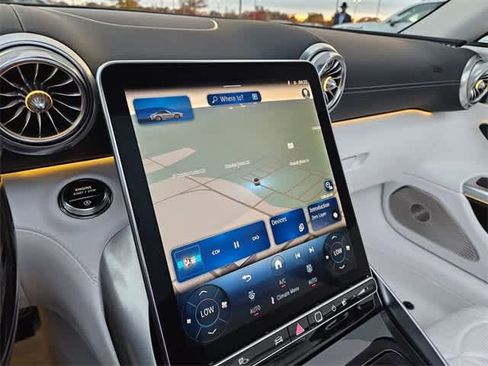 Used 2026 Mercedes-Benz Maybach SL 680 image 25