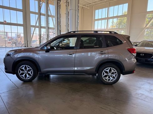 Certified 2023 Subaru Forester Premium AWD/4WD image 6