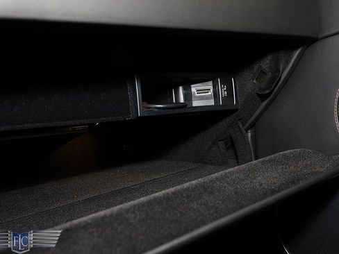 Used 2016 Bentley Continental GT image 27