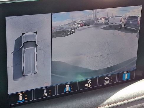 Certified 2021 Chevrolet Suburban RST w/ Luxury Package image 19