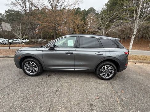 New 2026 Lincoln Corsair Premiere image 4