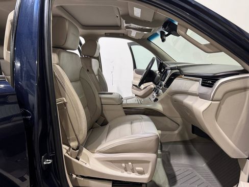 Used 2019 GMC Yukon XL Denali w/ Denali Ultimate Package image 13