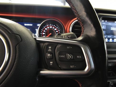 Used 2020 Jeep Wrangler Unlimited Rubicon w/ Dual Top Group AWD/4WD image 27