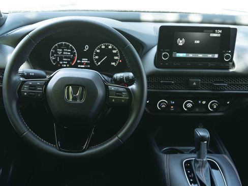Used 2025 Honda HR-V Sport image 19
