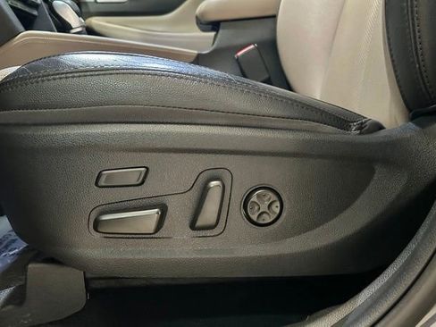 Used 2020 Hyundai Santa Fe Limited FWD image 25