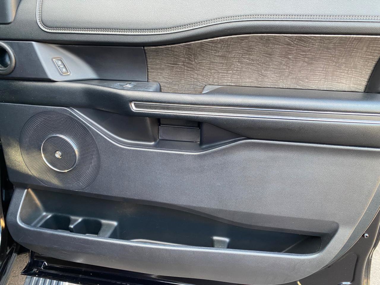 Used 2019 Ford Expedition Max Limited RWD image 55