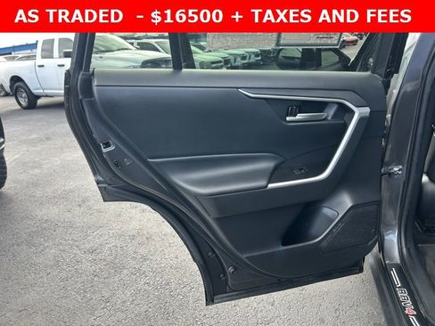 Used 2021 Toyota RAV4 XLE image 13
