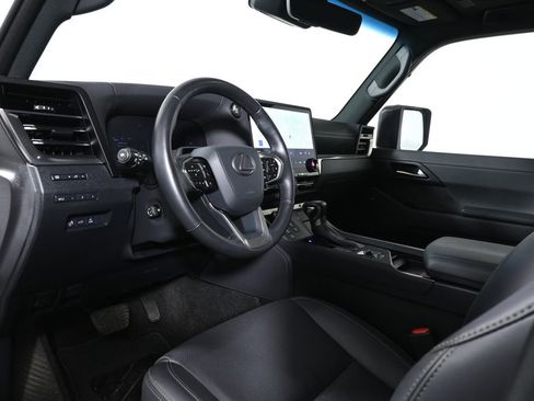 Used 2024 Lexus GX 550 AWD/4WD image 14