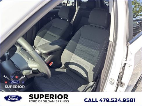 Used 2024 GMC Terrain SLE FWD image 17