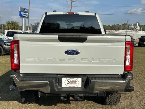 Certified 2025 Ford F250 XLT w/ FX4 Off-Road Package image 4