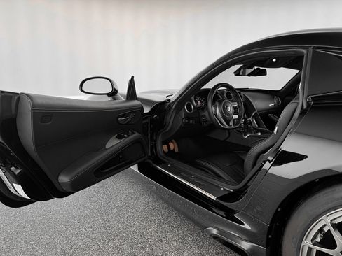 Used 2016 Dodge Viper GTS image 12