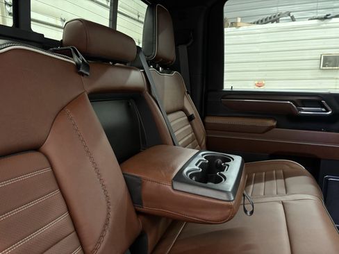 Used 2024 GMC Sierra 3500 Denali Ultimate image 39