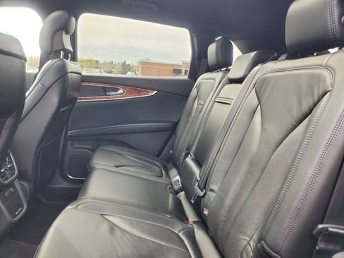 Used 2016 Lincoln MKX Reserve w/ Technology Package AWD/4WD image 30