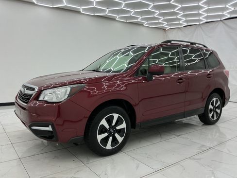 Used 2017 Subaru Forester 2.5i Premium w/ All-Weather Package AWD/4WD image 6